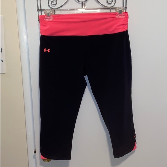 Under Armour Pants - Under Armour cropped leggings
